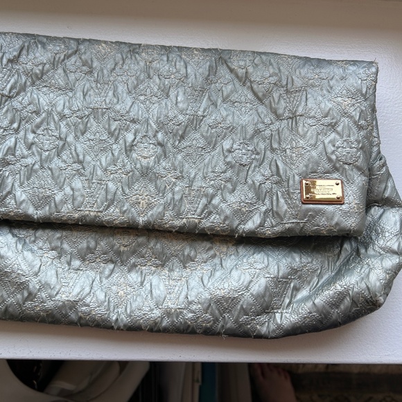 COPY - Louis Vuitton Fold Over purse - Picture 2 of 3